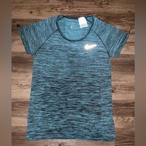 Nike dri fit knit short sleeve